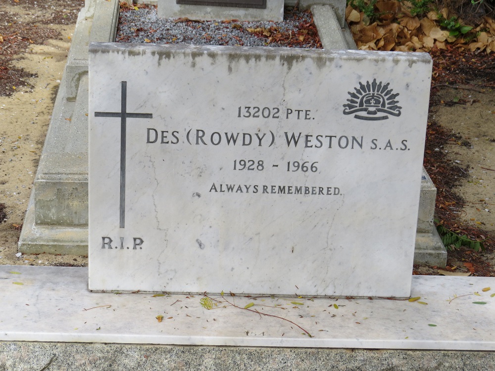 D.L. Weston (Grave)