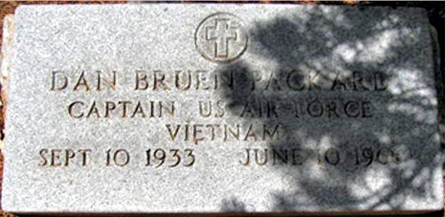 D. Packard (grave)
