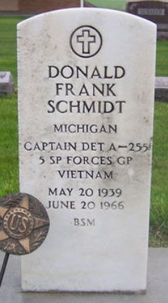 D. Schmidt (grave)