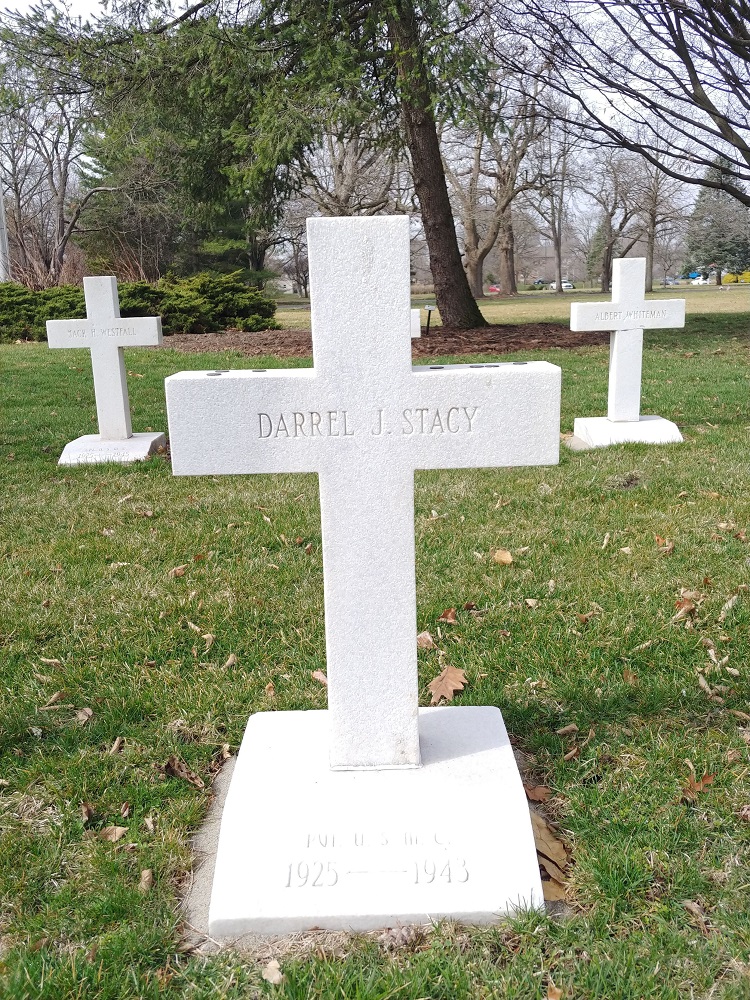 D. Stacey (Grave)