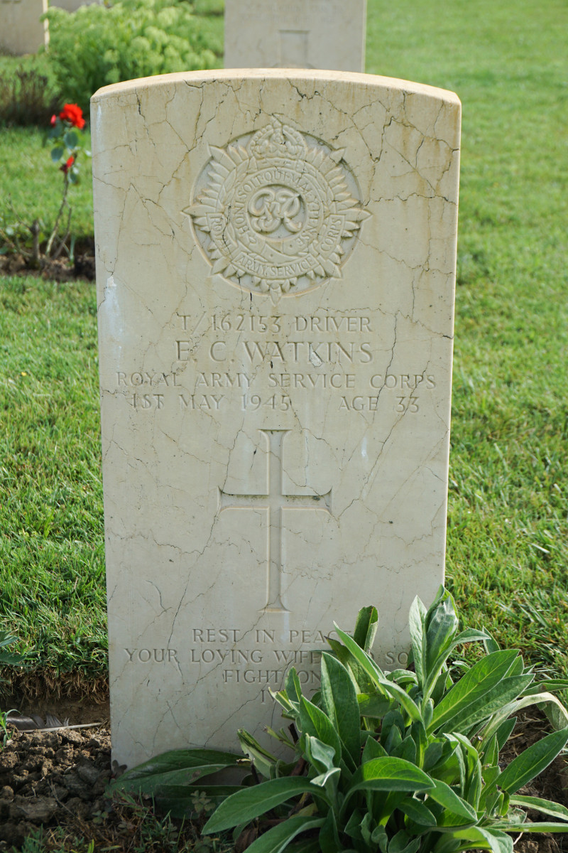 E.C. Watkins (Grave)
