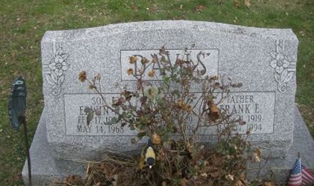 E. Davis (grave)