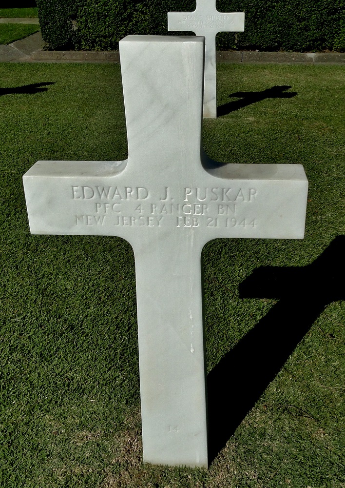 E. Puskar (Grave)