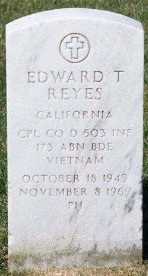E. Reyes (grave)