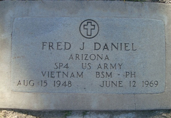 F. Daniel (grave)