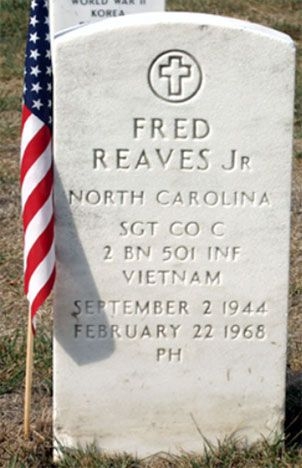 F. Reaves (grave)
