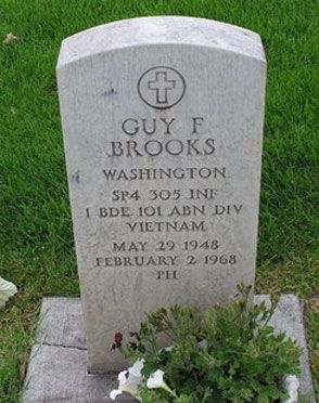 G. Brooks (grave)