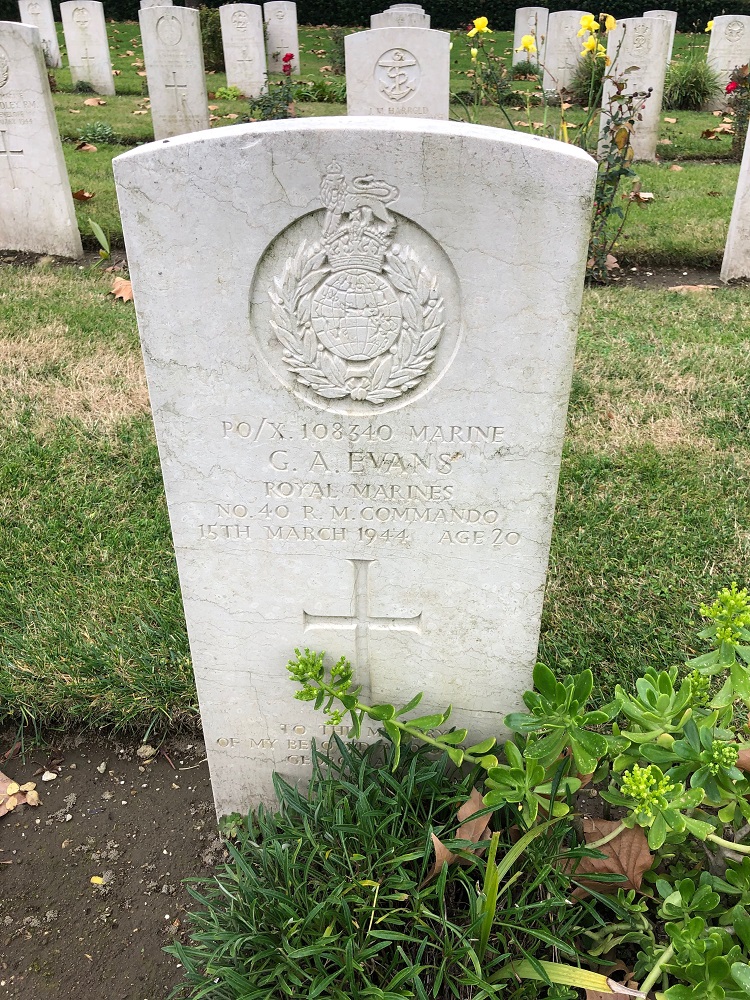 G. Evans (Grave)