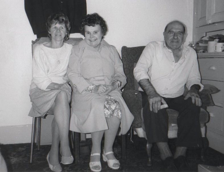 Harry Rose and family 1986