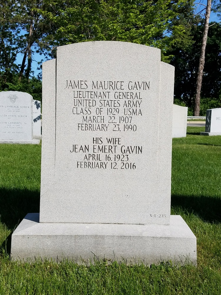 J. Gavin (Grave)