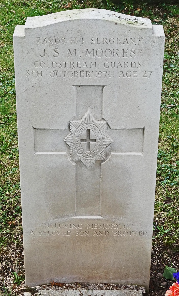 J. Moores (Grave)