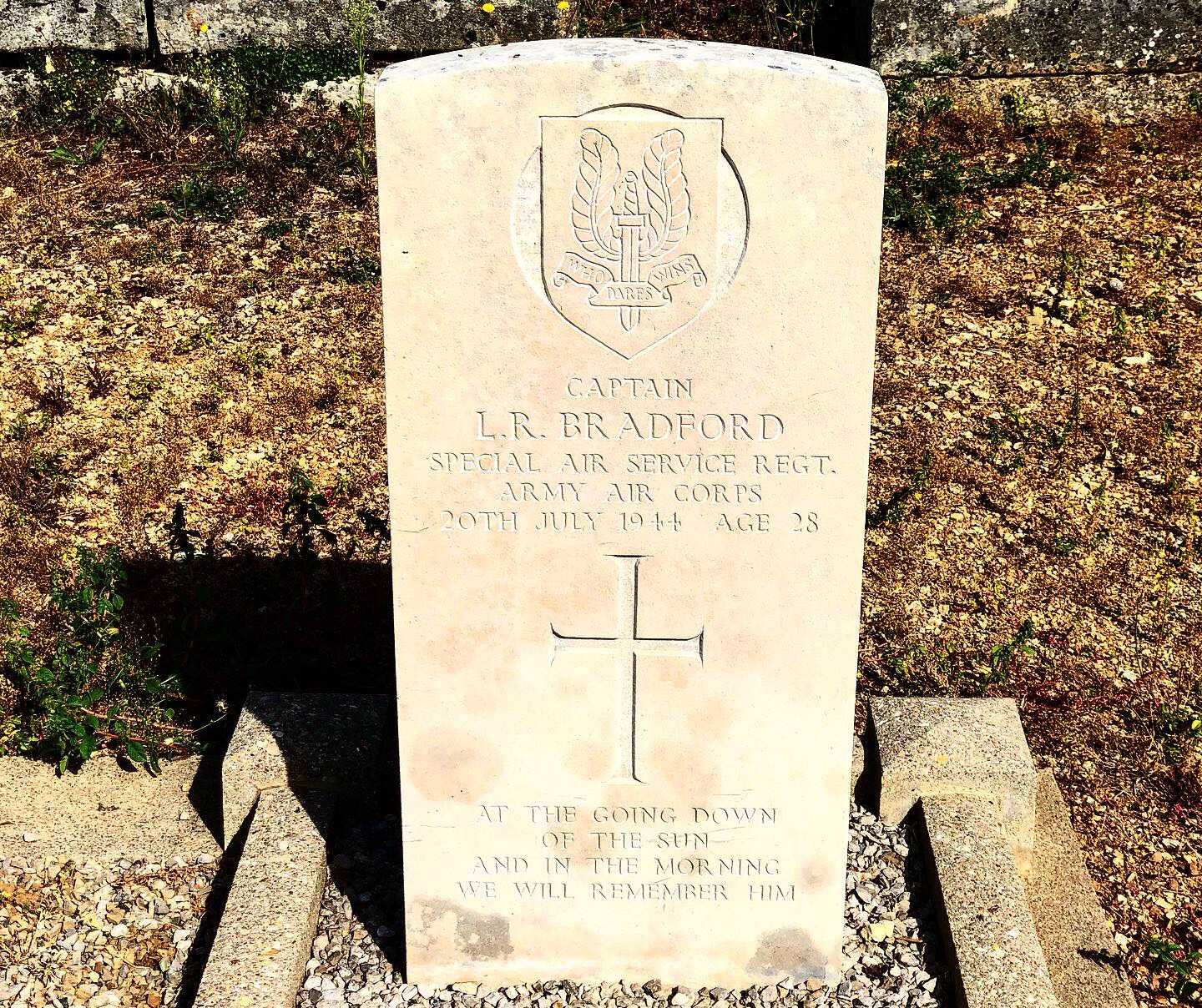 L. Bradford (Grave)