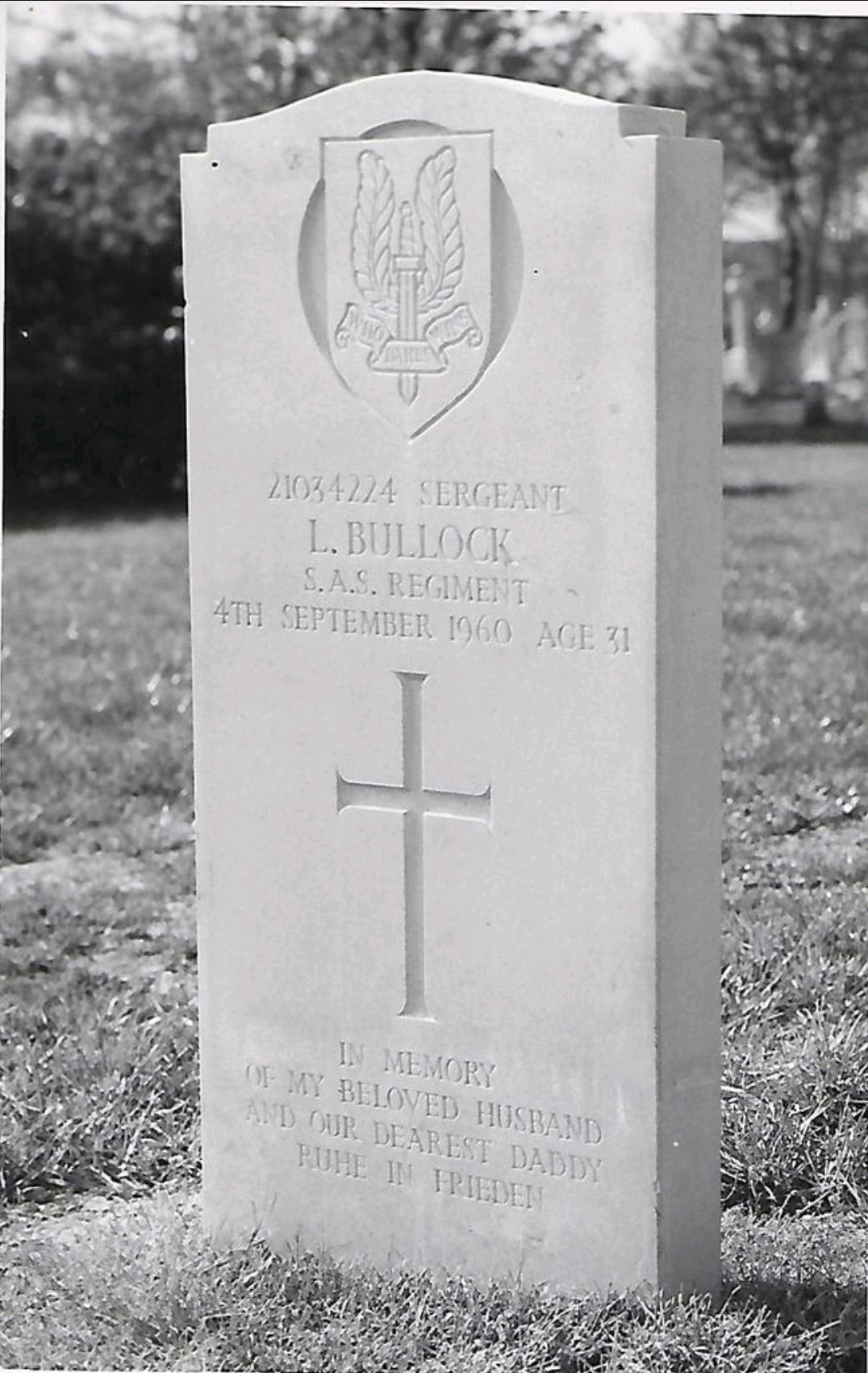 L. Bullock (Grave)