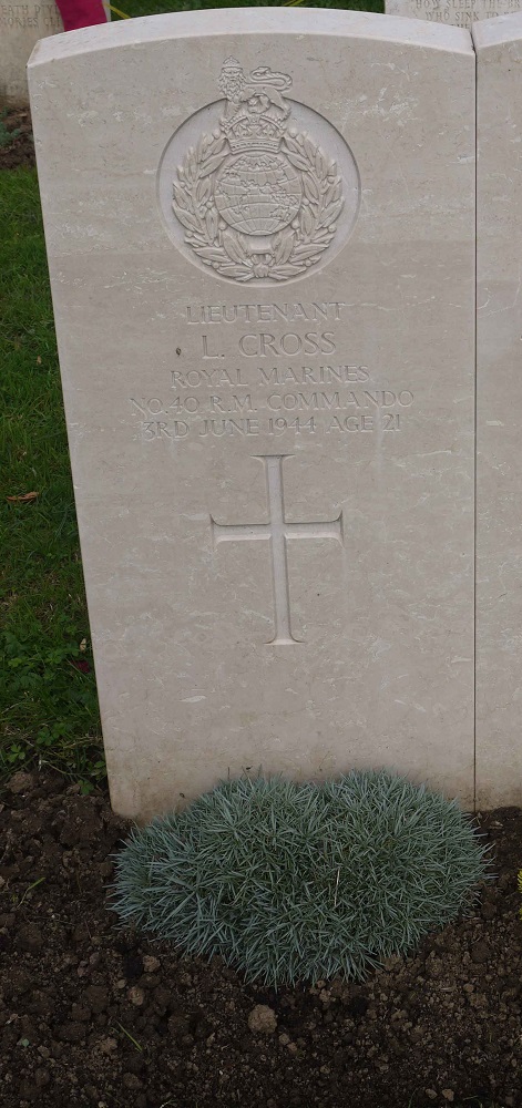 L. Cross (Grave)