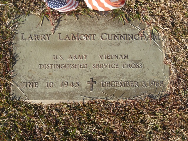 L. Cunningham (Grave)