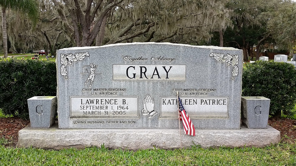 L. Gray (Grave)