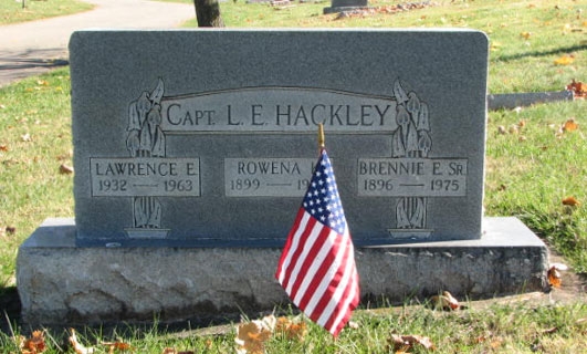 L. Hackley (grave)