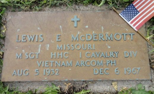 L. McDermott (grave)
