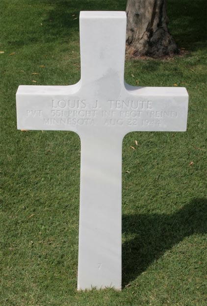 L. Tenute (grave)