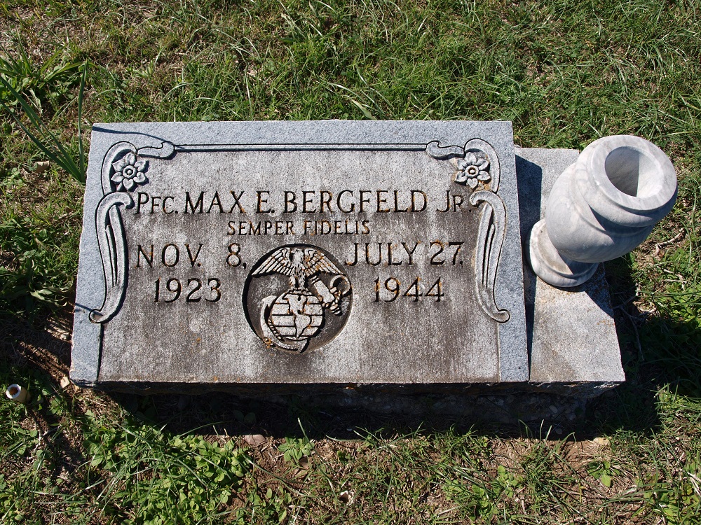 M. Bergfeld (Grave)
