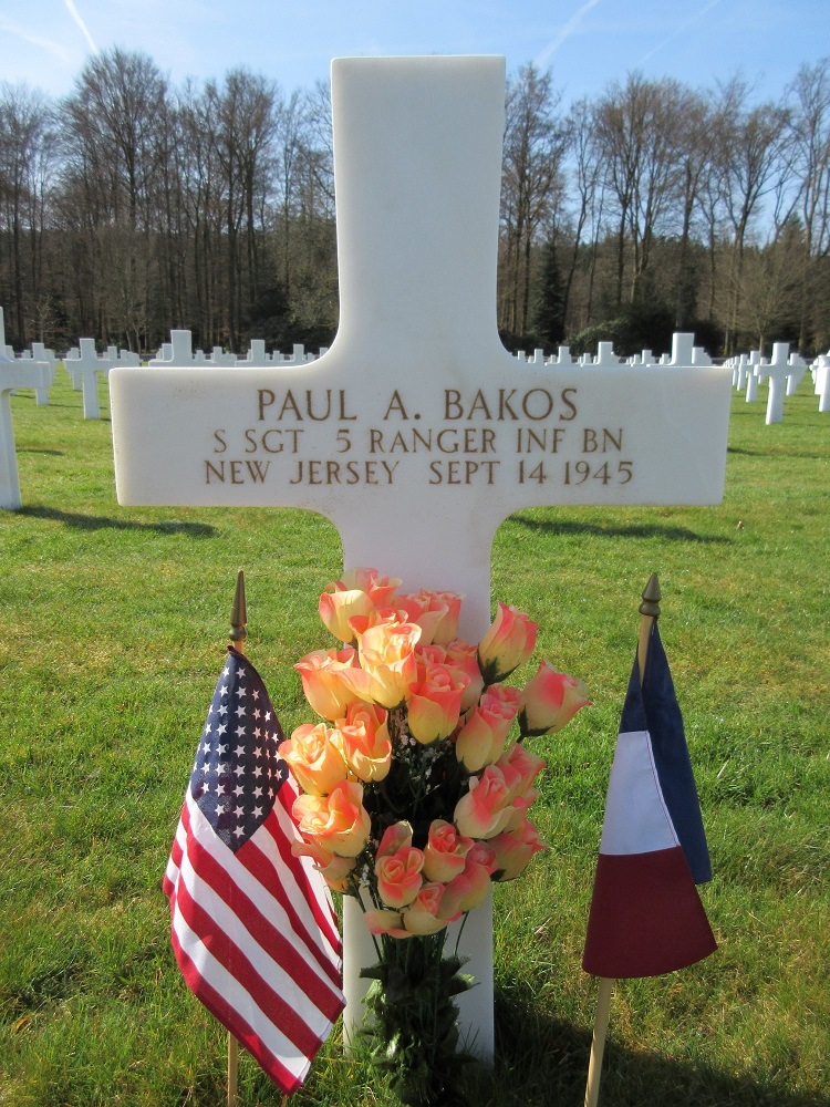 P. Bakos (Grave)