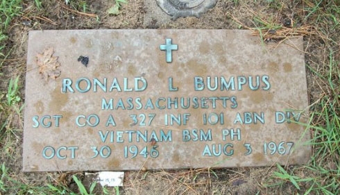 R. Bumpus (grave)