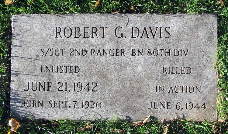 R. Davis (Grave)