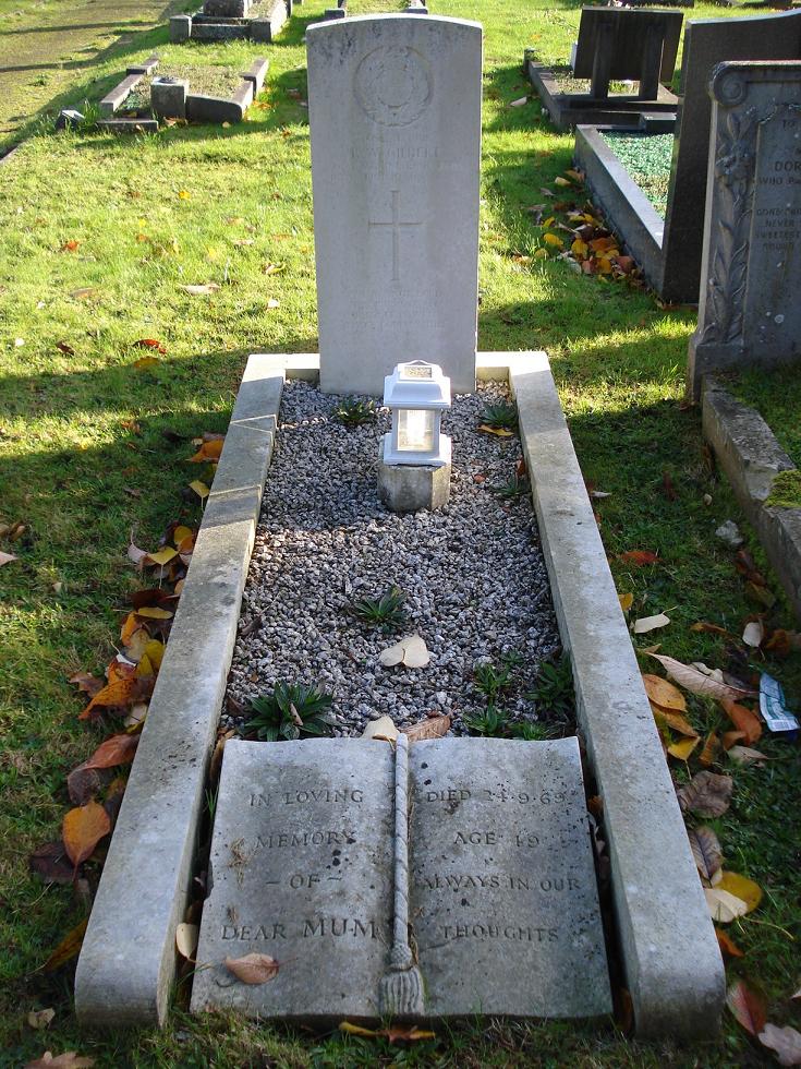 R. Gilbert (Grave)