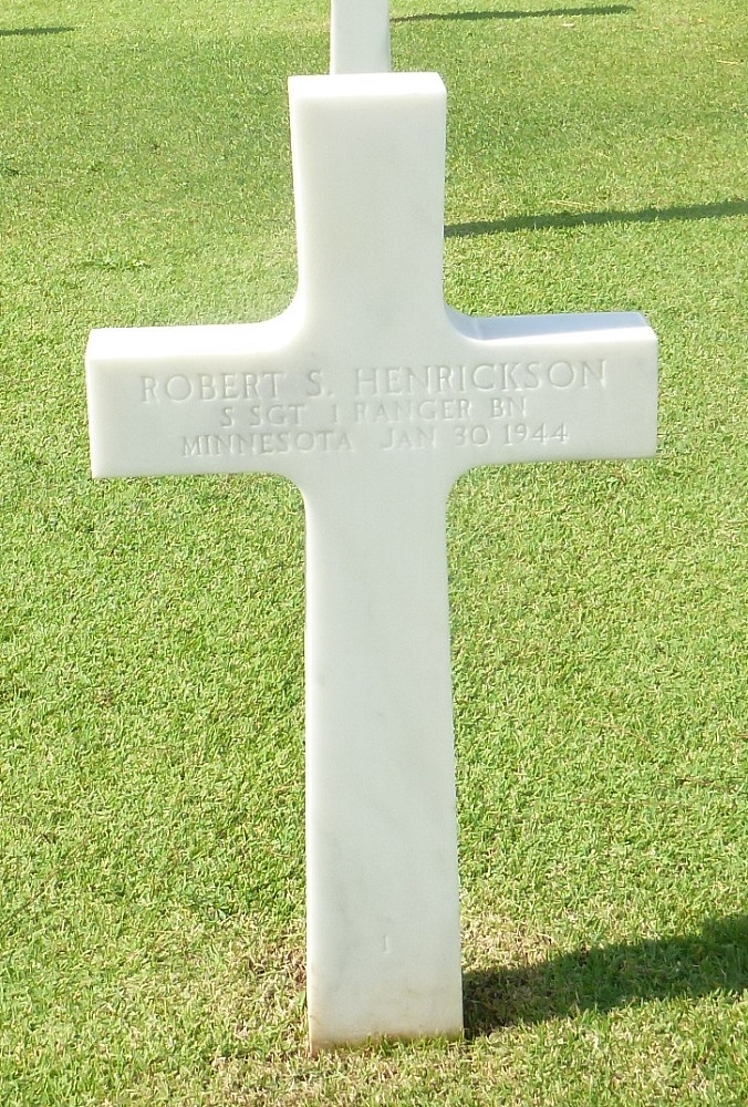 R. Henrickson (Grave)