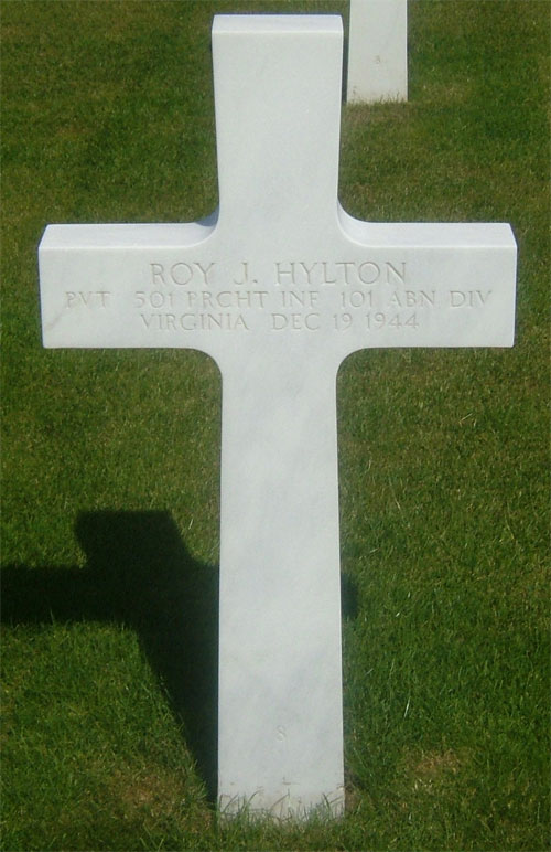 R. Hylton (grave)