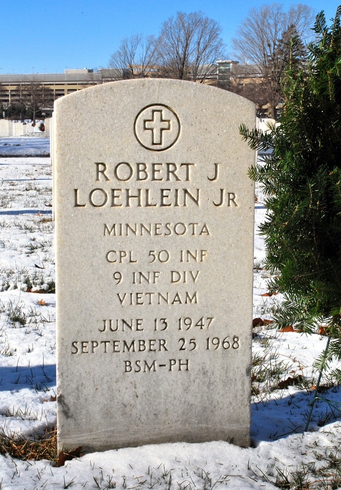 R. Loehlein (Grave)