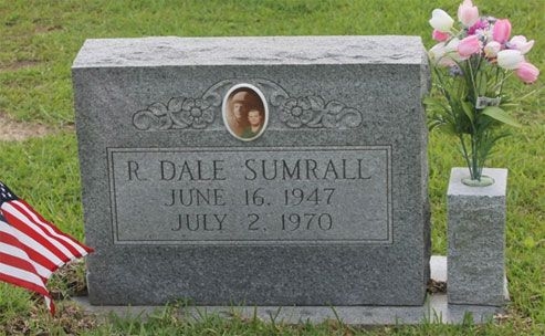 R. Sumrall (grave)
