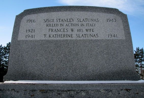 S. Slatumas (grave)