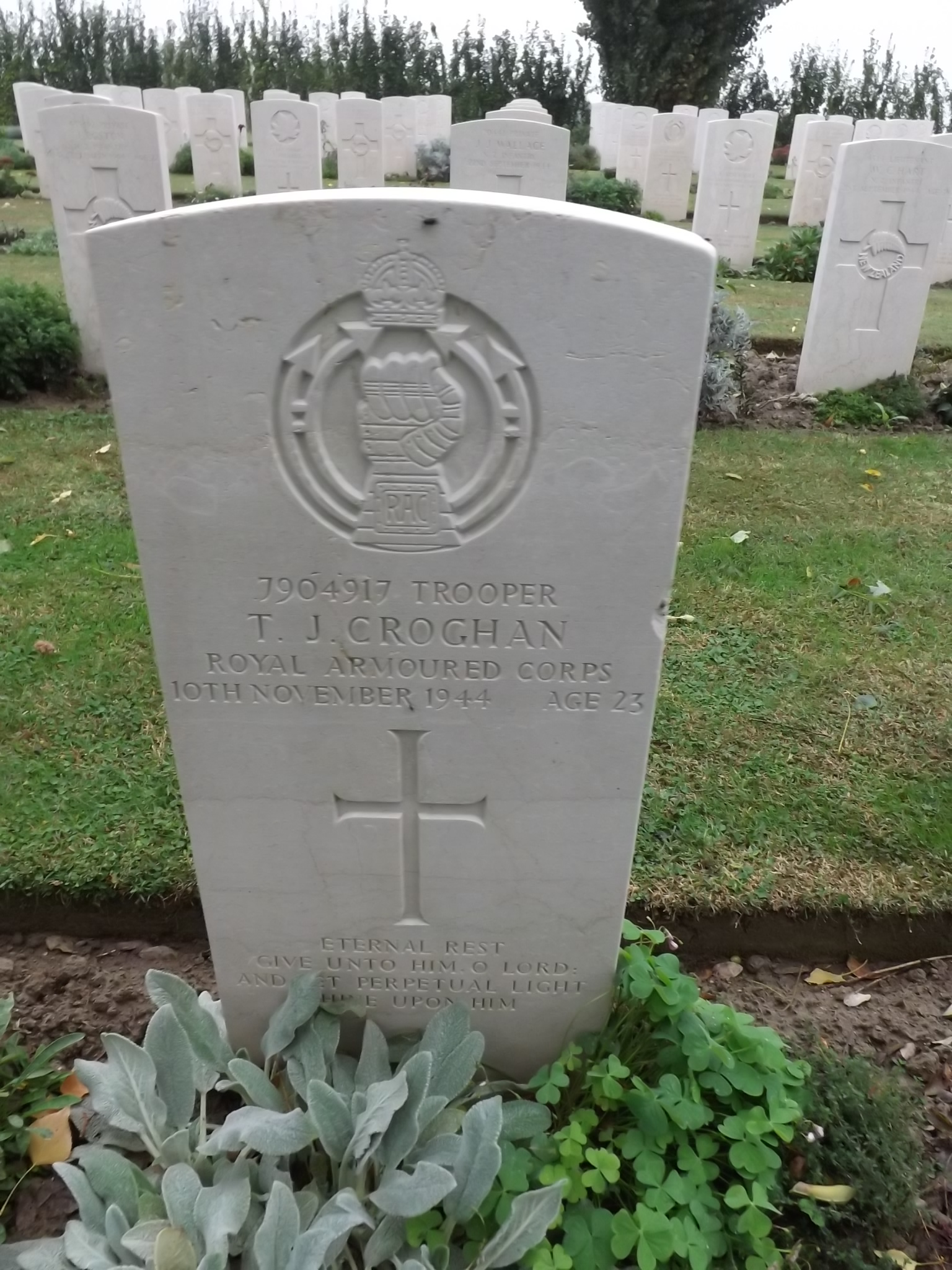 T.J. Croghan (Grave)