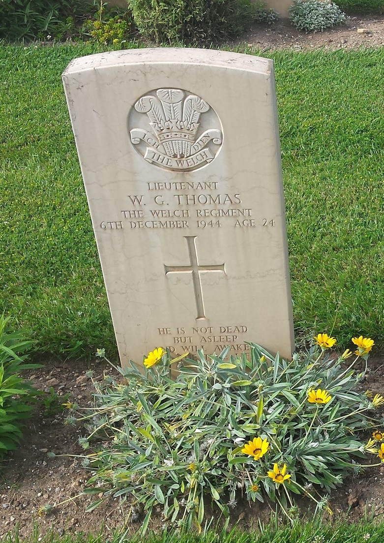 W. Thomas (Grave)