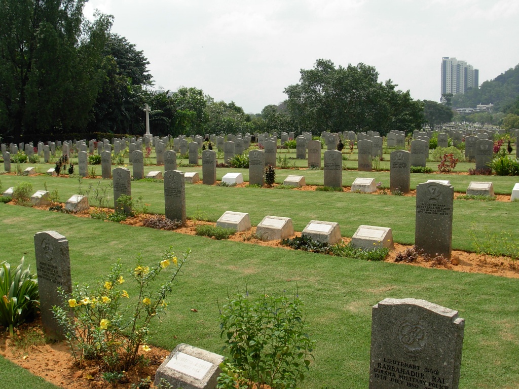 Kuala-Lumpur-(Cheras-Road)-Civil-Cemetery-4382.JPG
